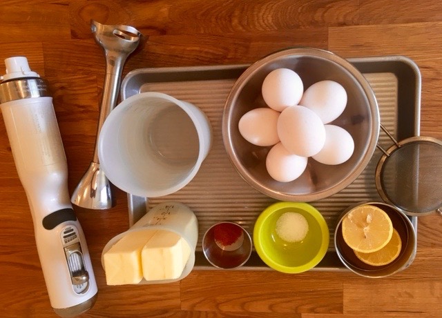 ingredients to make hollandaise sauce